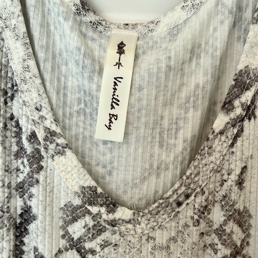 Vanilla Bay Gray Python Print Accent Maxi Dress - Picture 7 of 7